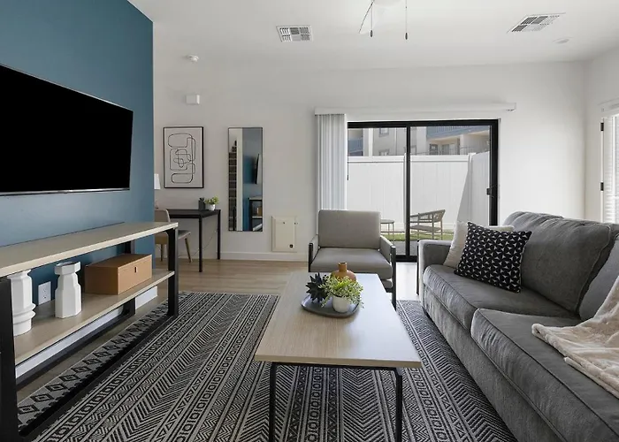 Landing - 2121 Apartment *