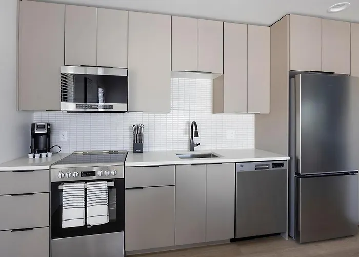 Landing - 2121 Apartment *