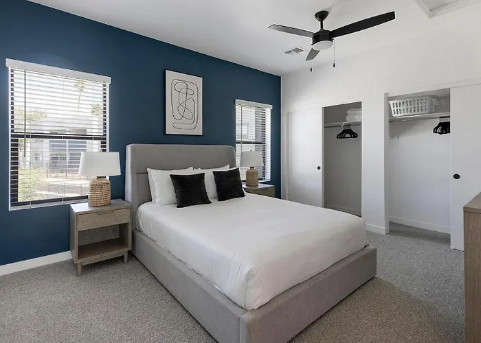 Landing - 2121 Apartment *