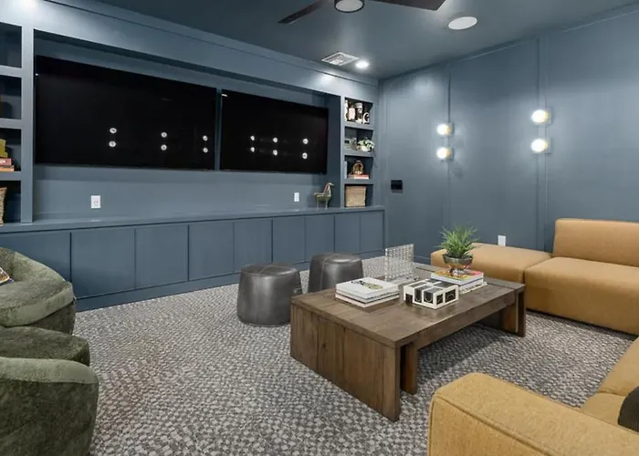 Landing - 2121 Apartment *